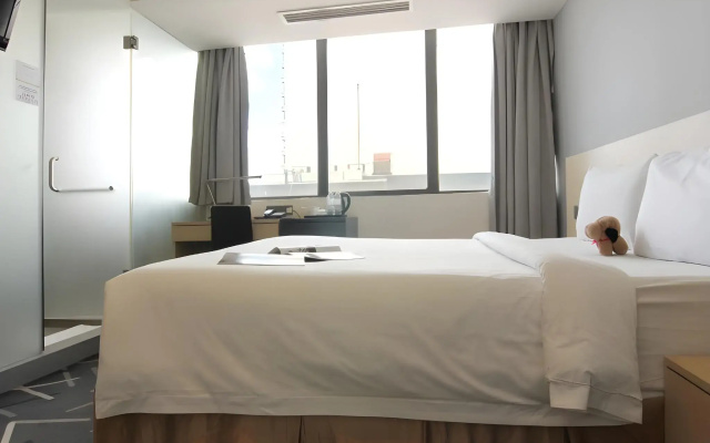 Pacific Express Hotel Central Market