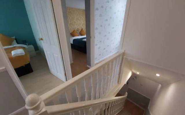 Beautiful and Luxurious 4-bed House in Essex