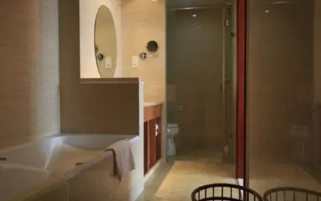 Luyi Resort Hotel