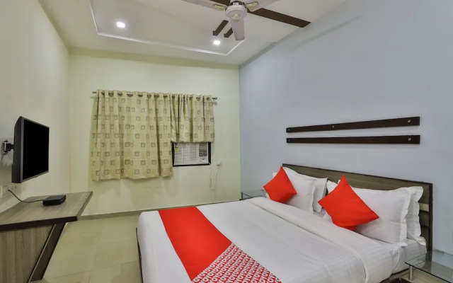 OYO 19003 Flagship Hotel Rudra Mahal