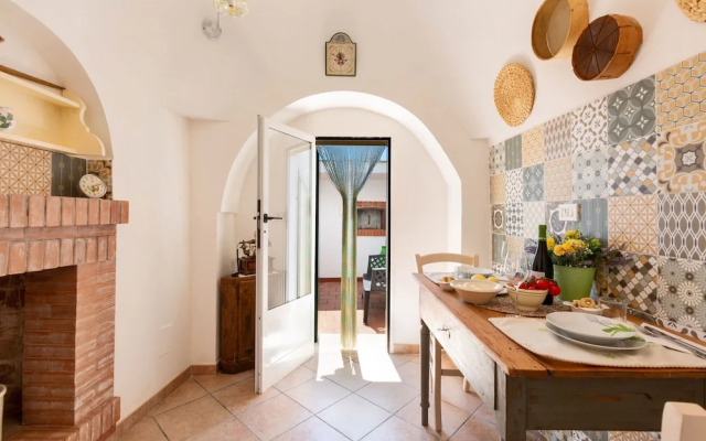 4072 Trull' Itria by Barbarhouse