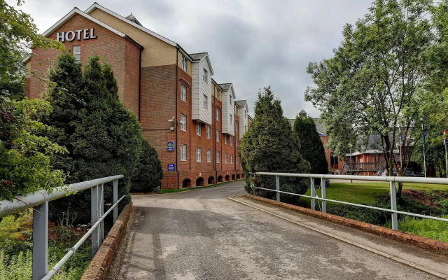 Doubletree By Hilton Reading M4 J10