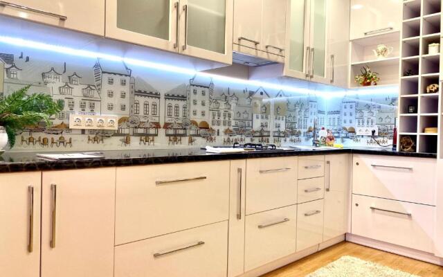 1-ка студия в НОВОМ доме, самый ЦЕНТР