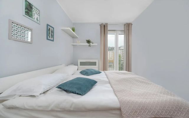 Wroclaw Apartment With Bathub by Renters