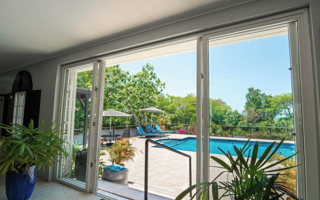 Forever Summer Gorgeous 4BDR Villa