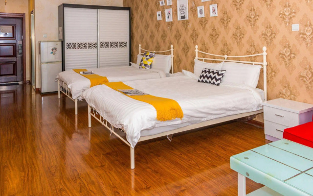 Mr. Vinegar Apartment