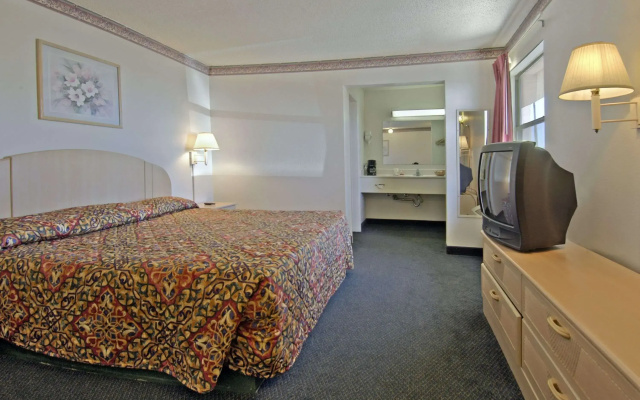 Super 8 by Wyndham Wichita Falls
