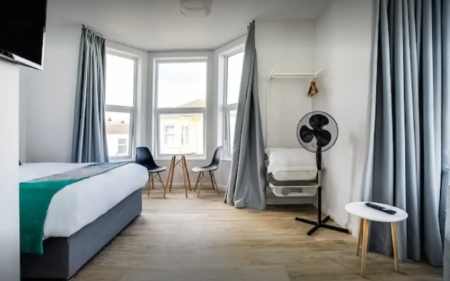 OYO Studiotel Great Yarmouth - Modern Hotel Apartments