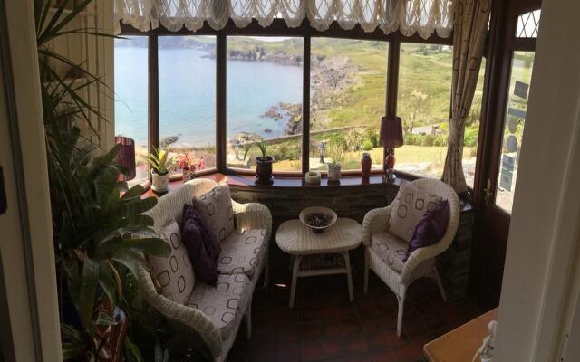 Sandycove House