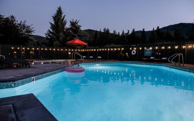 Park City Peaks Hotel