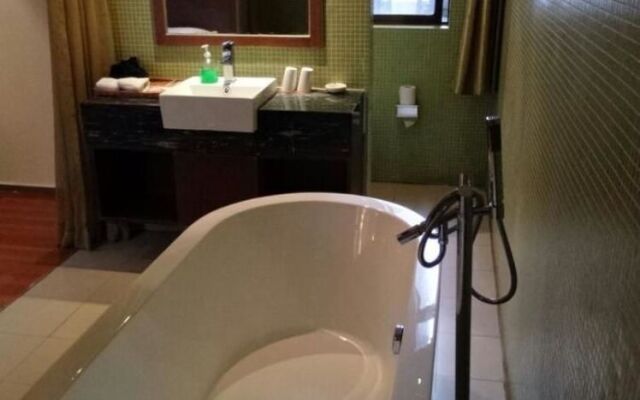 Zhangjiagang Newstay Vogue Hotel