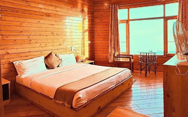 EDM Hostel