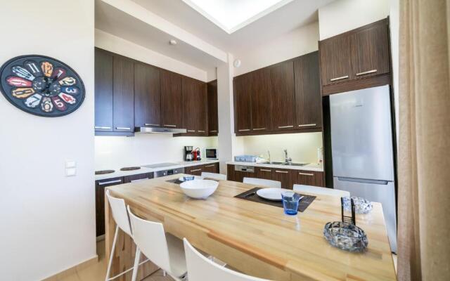 Thomas House Hersonissos - Private Pool - Sleeps 6