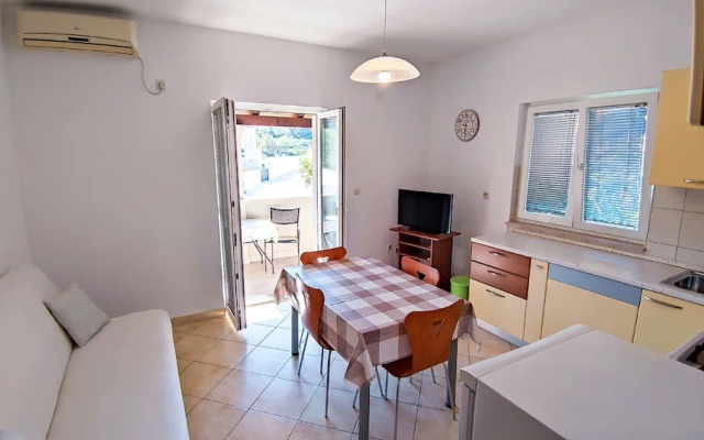 Leana Apartments , Island of Brač