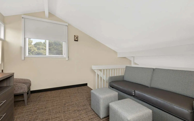 Best Western Inn At Face Rock