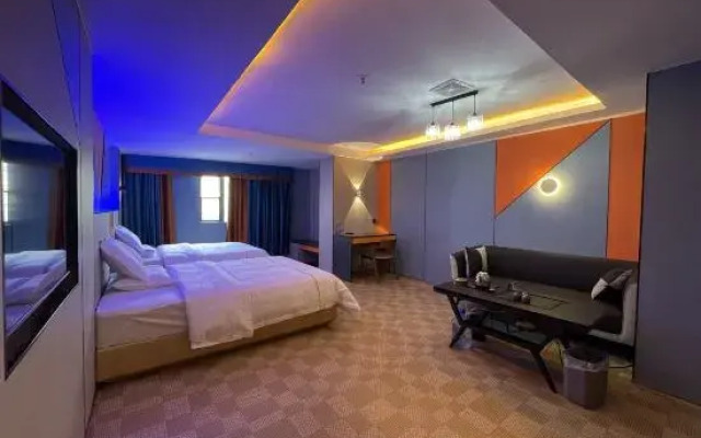 Longchuan 51 Orchard Hotel