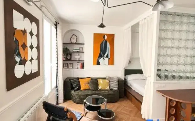 Eiffel Tower 6-Min Walk Charming Studio 3 sleeper