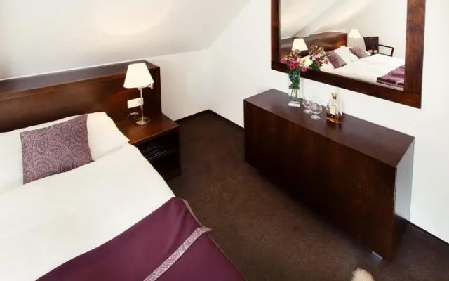Hotel Farma
