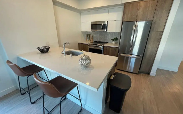 Stylish Westwood Apartment