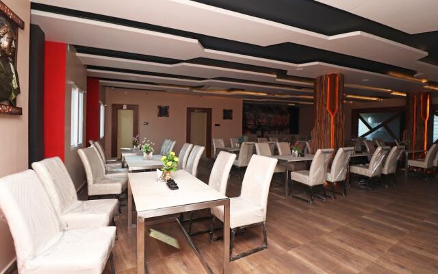 Nirmalya Plaza By OYO Rooms