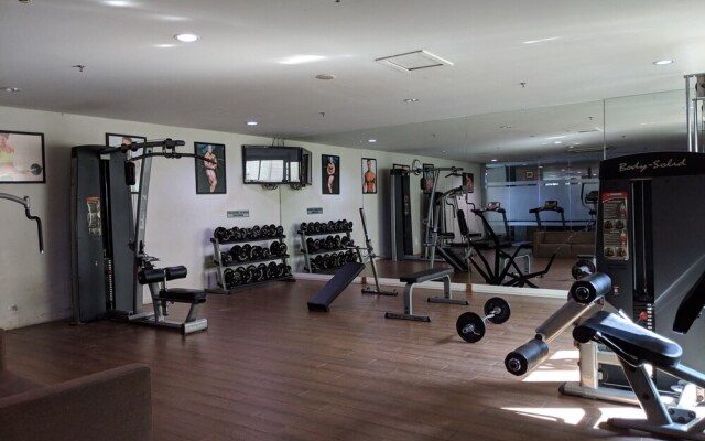 Best Price & Cozy Studio at The Square Apartment Surabaya