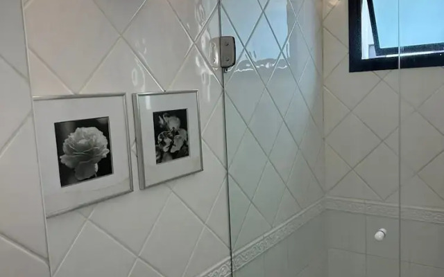 Kazanoah - Universe Flat