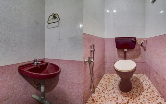 OYO Flagship 80693 New Galaxy Guest House