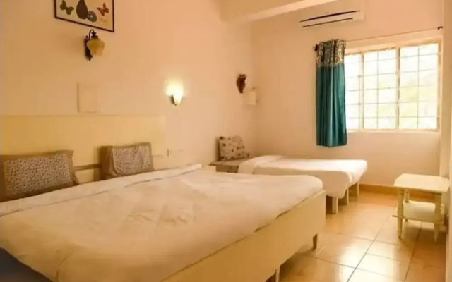 Holiday Beach Resort