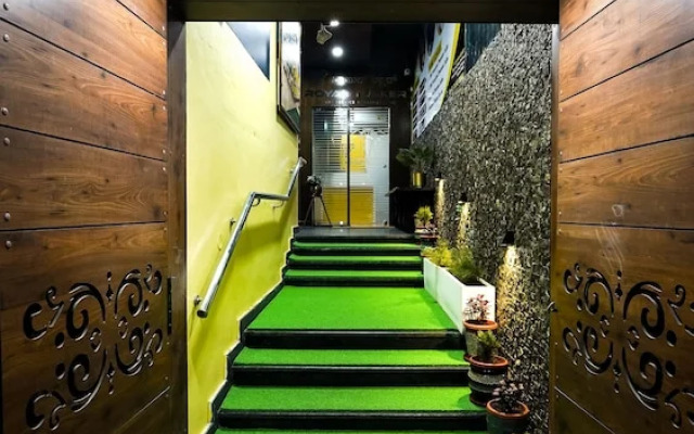 Royal Tusker Luxury Service Apartments