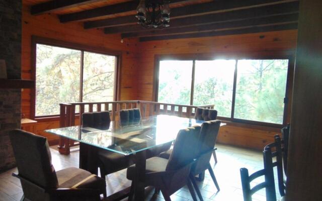 Cabaña dentro del Bosque para 24 Personas