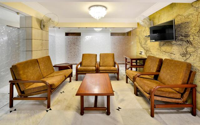 OYO 10197 Hotel Apex