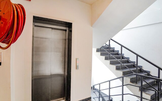 Fabhotel Boom Rooms