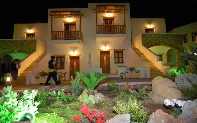 Panteli Beach Studios & Apartments