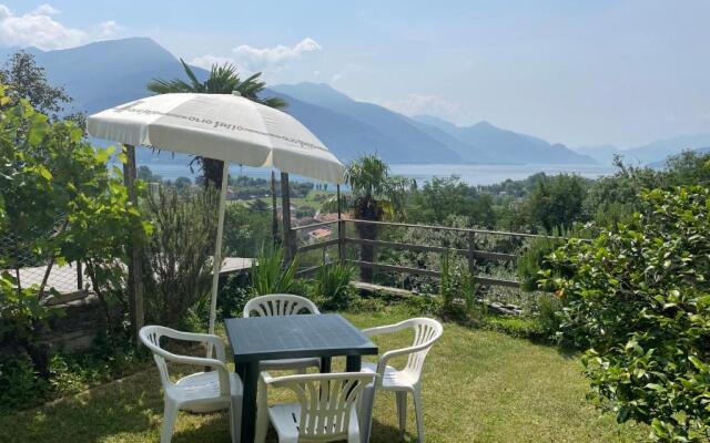 Apartment in a hamlet with lake view - Larihome A05