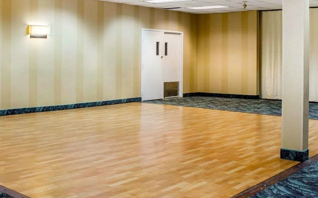 Wilkes-Barre Inn and Suites