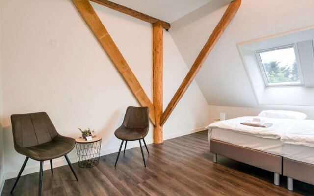 Spacious Farmhouse With Sauna, Hottub