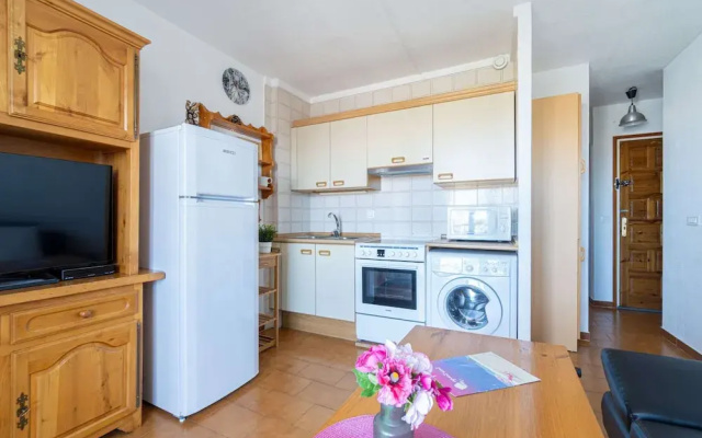 Villa in Empuriabrava With Pool & Canal Access