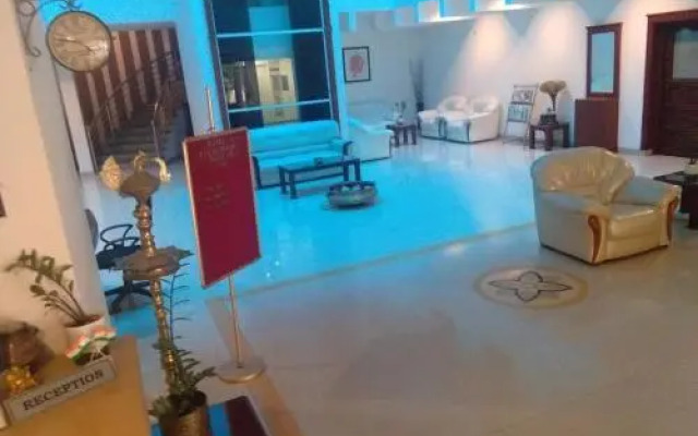 Hotel Raj Residency