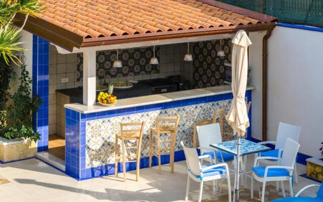 Mediterranean Charm