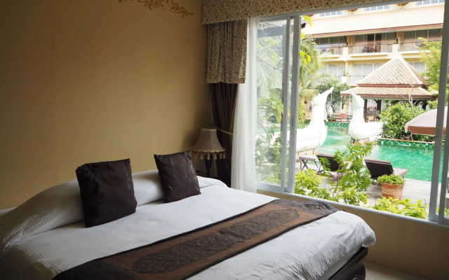 Villa Thongbura