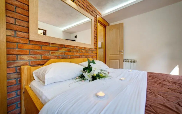 Hotel Duboko