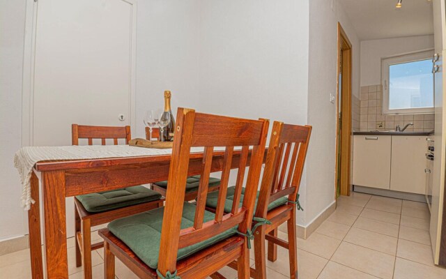 Amazing Apartment in Brodarica With Wifi and 1 Bedrooms