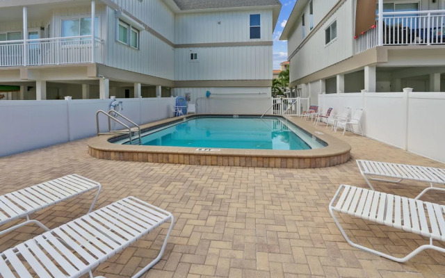 Gulfside Villas 6
