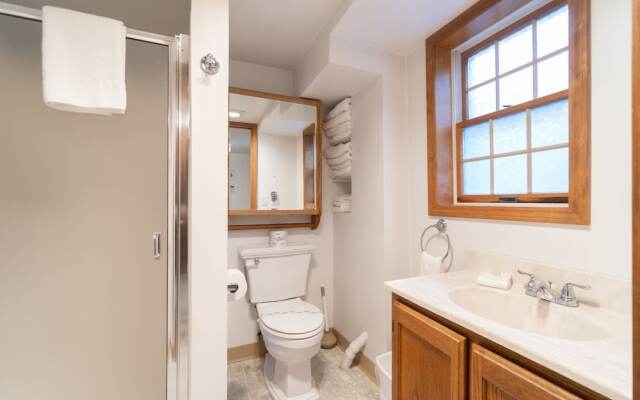 Harris Hideaway 5 Bedroom Home
