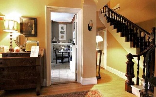 Morrill Mansion Bed & Breakfast