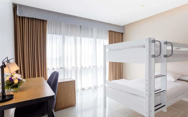 Novotel Phuket City Phokeethra Hotel