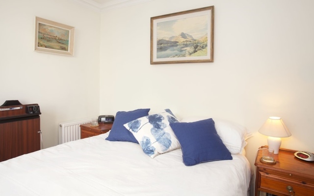 A Place Like Home - Comfortable Apartment in Paddington