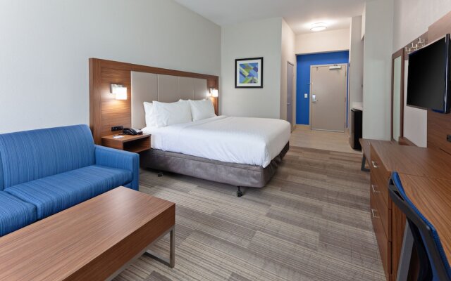 Holiday Inn Express & Suites Valencia - Santa Clarita, an IHG Hotel