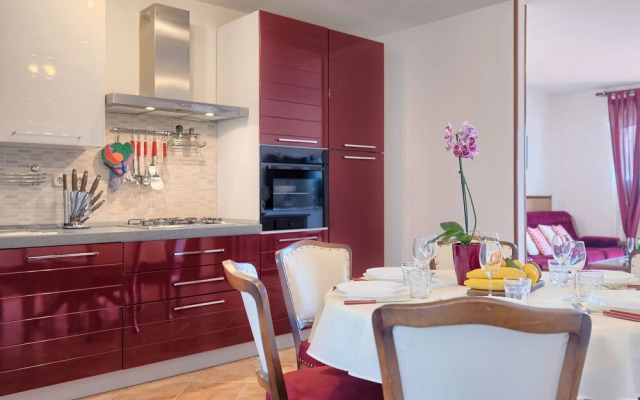 Chiara Bu Inija in Bu Inija