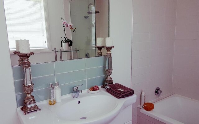 Tamar Sunset River Retreat